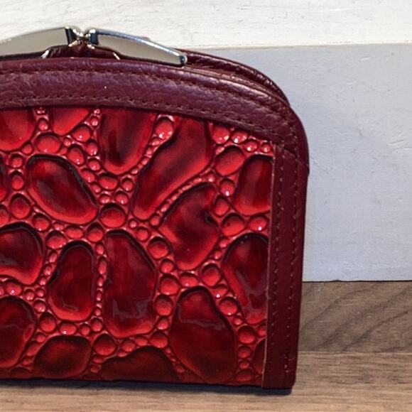 Temanli Red Croc Emboss Leather Silver Hardwear Multi Card Holder Bi-Fold Wallet - Picture 5 of 16